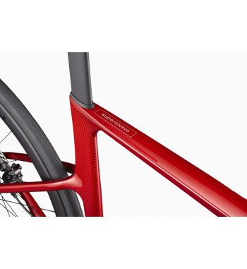 Cannondale SuperSix EVO Carbon 2 52/36 MRD – špičkový cestný bicykel