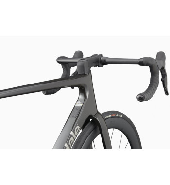 Cannondale SuperSix EVO Carbon 1 RAW – ľahký, aerodynamický cestný bicykel pre výkon